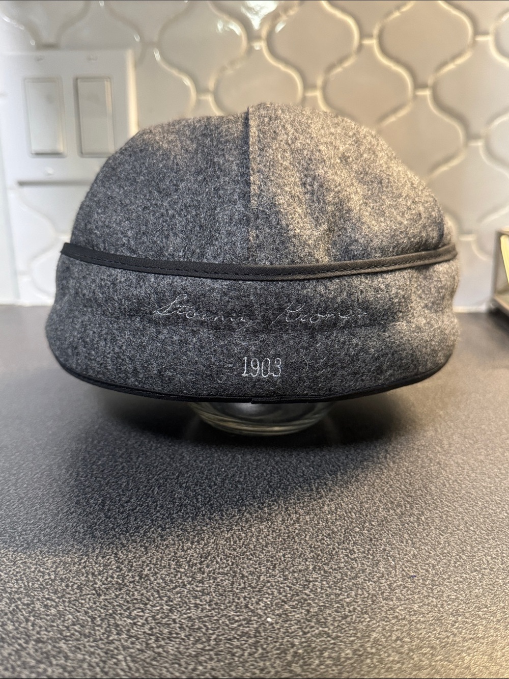 Men's Stormy Kromer brimless cap in charcoal